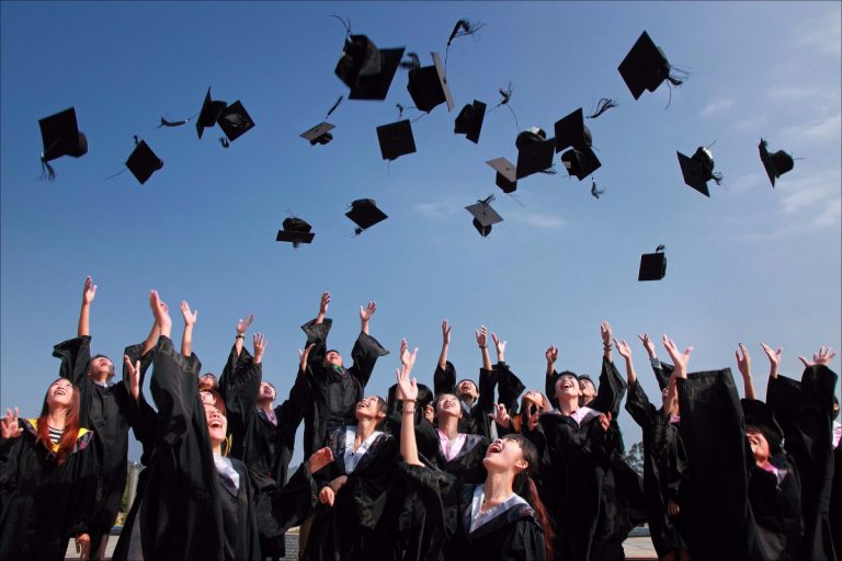 5 Reasons to Travel After College: Its Now Or Never