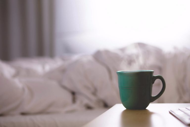 The Insomniacs Guide to Beating Jet Lag