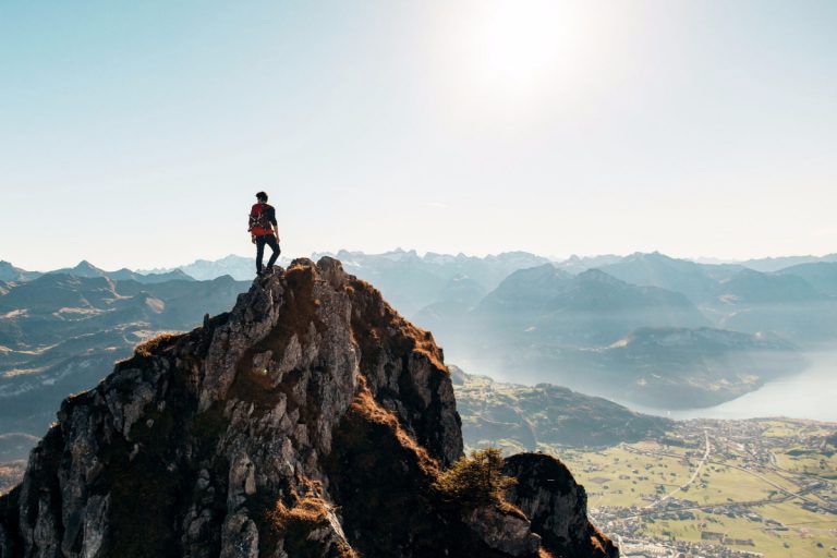 The Best Sport You’ve Never Heard of: Cliff Tenting