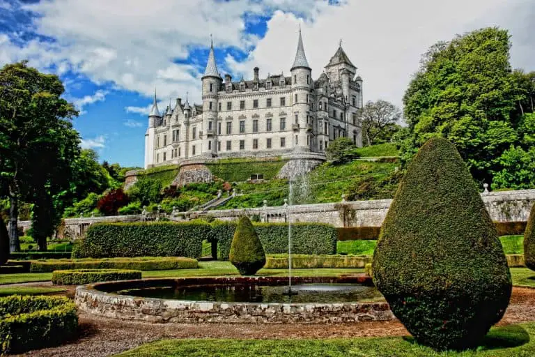 6 Famous Scottish Castles that Will Have You Spellbound