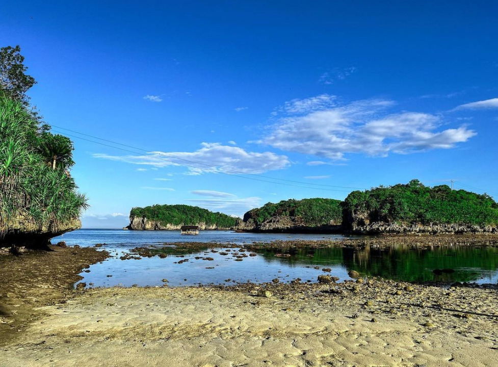 famous tourist spot in guimaras