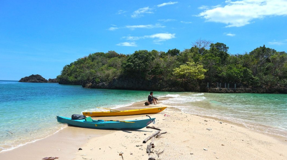 famous tourist spot in guimaras