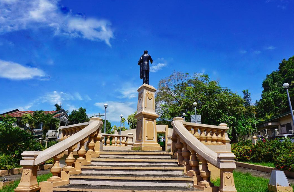 famous tourist spot in guimaras